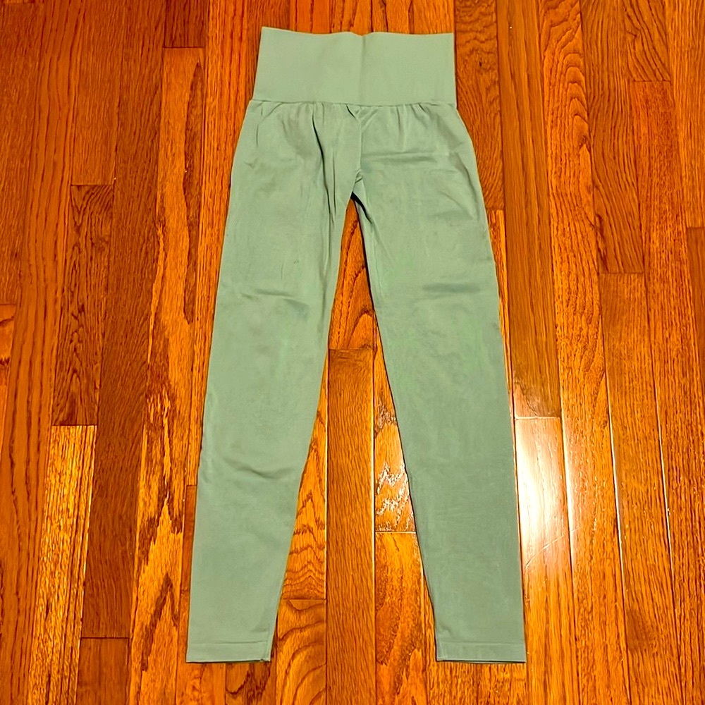 Light green NVGTN NV Seamless legging XS